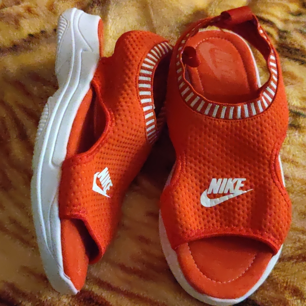 Nike Women Sandal